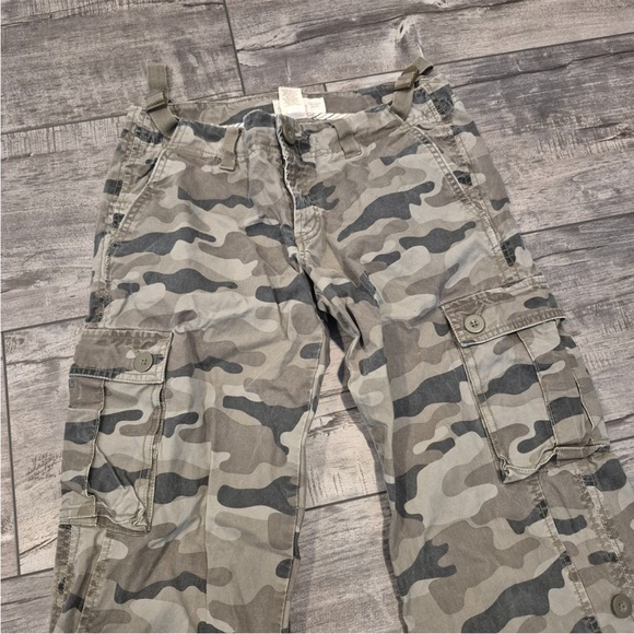 Y2K Cute Low Waist Boot Cut Cargo Camo Streetwear Pants - Picture 5 of 9